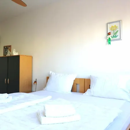 Sun Apartment